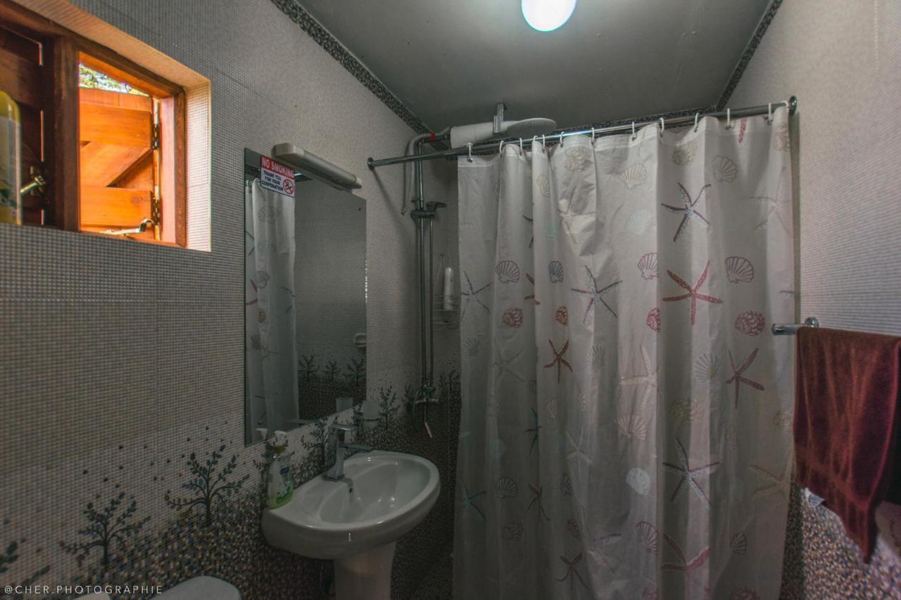 The Wonky House Apartment Timau Ngoại thất bức ảnh